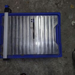 Kobalt Wet Saw With Diamond Blade 7 I. 6 Amp