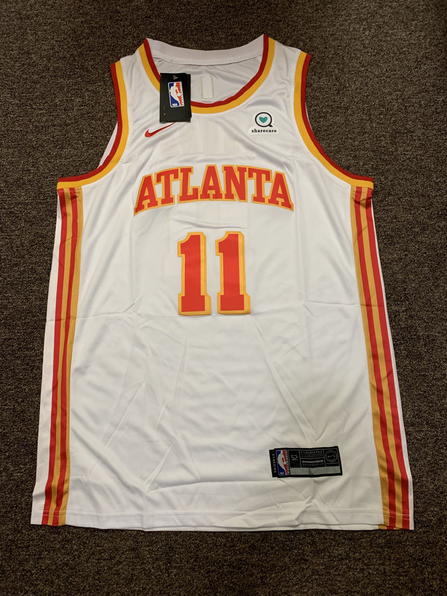 Trae Young jersey for Sale in Atlanta, GA - OfferUp