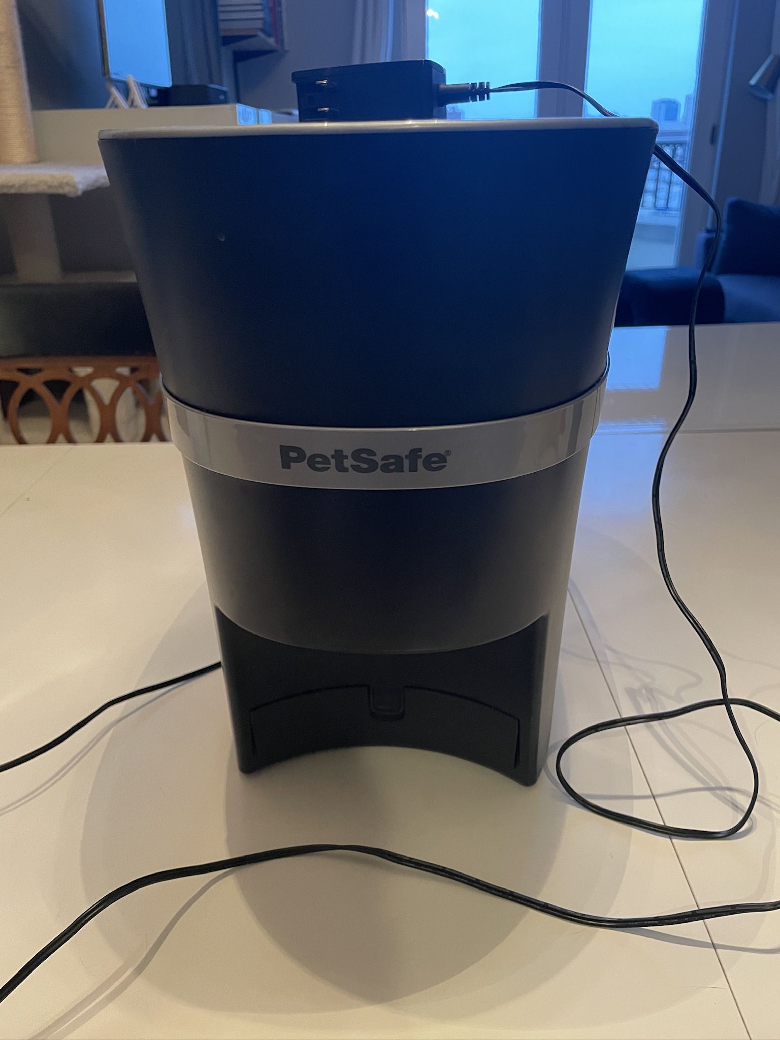 Petsafe Smart Feed Automatic Dog and Cat Feeder