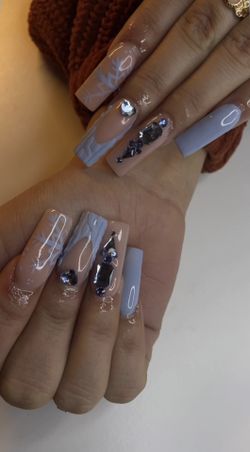 Nails 