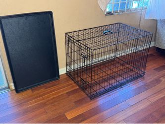 36” Dog Crate/Kennel with Tray – Good Condition