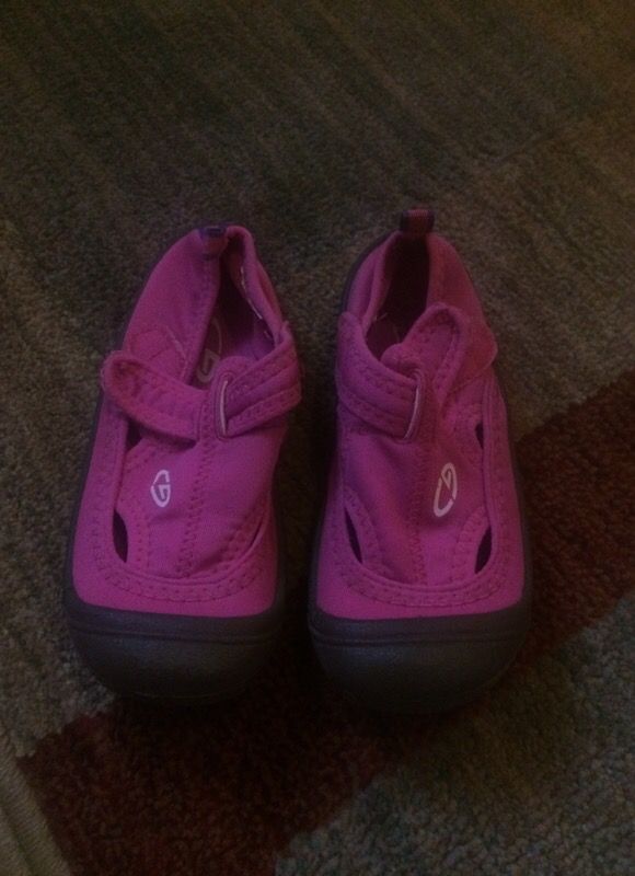 Toddler water shoes