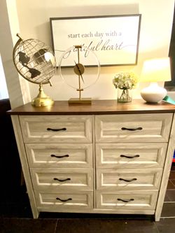 Chest of drawers, eight drawers