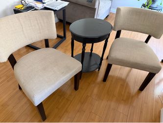 Coffee table 2 chairs