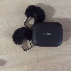 Rode Microphone for iPhone – Lightning Cable | Great Sound | Gently Used