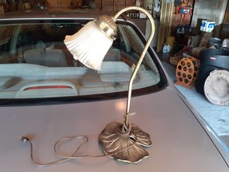 VINTAGE LAMP NICE CONDITION OVER 40 YEARS OLD..
