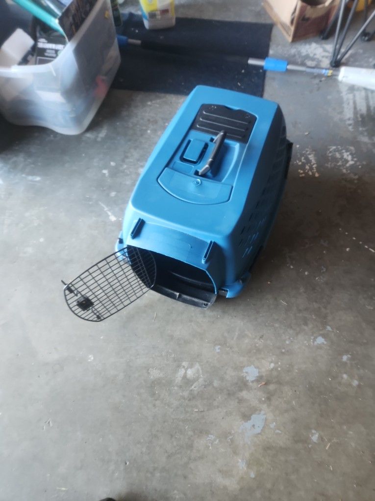 Medium Sized Dog And Cat Carrier