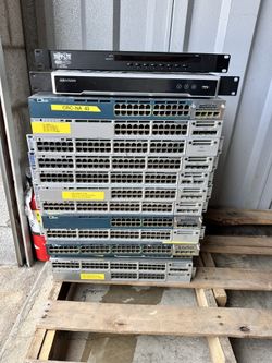 "Bulk Lot of Networking Equipment: Cisco Switches & Rack Mounts - Great Deal!"