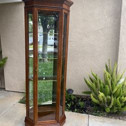 Selling A 4 Shelf Curio Display Cabinet 
