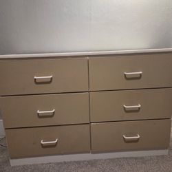 6 Drawer Dresser