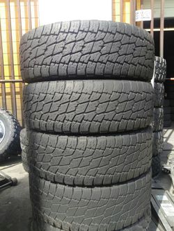 275-65-20 Nitto Terra grappler