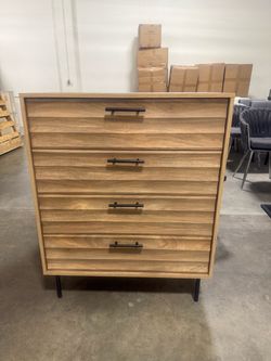 4-Drawer Wood Dresser with Black Legs
