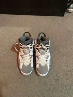 COOL GREY JORDAN 6s SIZE 10.5