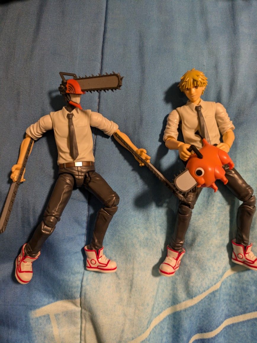 Chainsaw Man And Denji Figure 