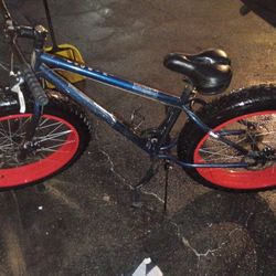 Mongoose Mountain Bike 