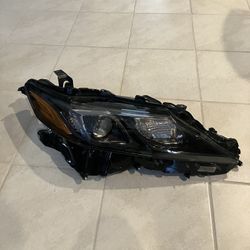 2018-2024 Toyota Camry Passenger Headlight