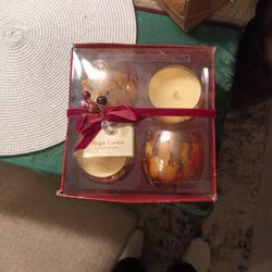 Set Of 4 Brand New Candles 