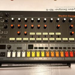 Behringer Rd 8