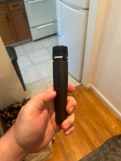 SHURE MIC