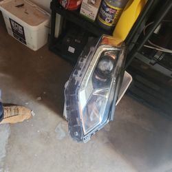 2020 Traverse Headlight