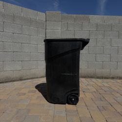 Large Outdoor Trash Can (No Lid)