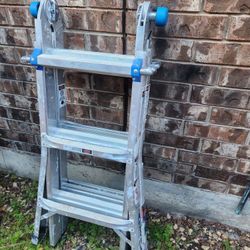 WERNER 13' Multi-Positión Aluminum Ladder Como Nueva 