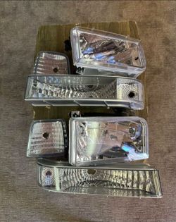 92-96 Ford Bronco/F-150-F-350 Headlights Faros Calaveras Micas Luces Lamps
