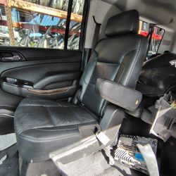 2014-2019 Chevy Suburban Seat Second Row Passenger Right Side 