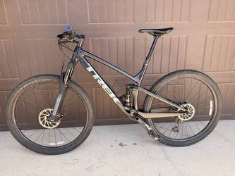 Trek Top Fuel 8—Large—29”—Full Suspension—MTB