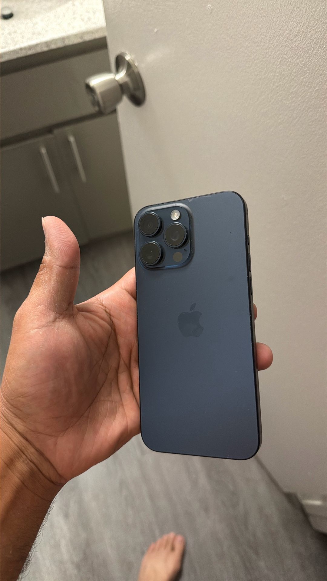 iPhone 15 Pro Max Unlocked