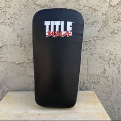 Title MMA Power lock Punch Kick Pads