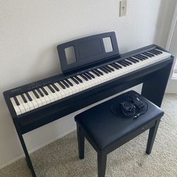 Roland FP-10 Digital Piano with Stand, Bench, And Pedals