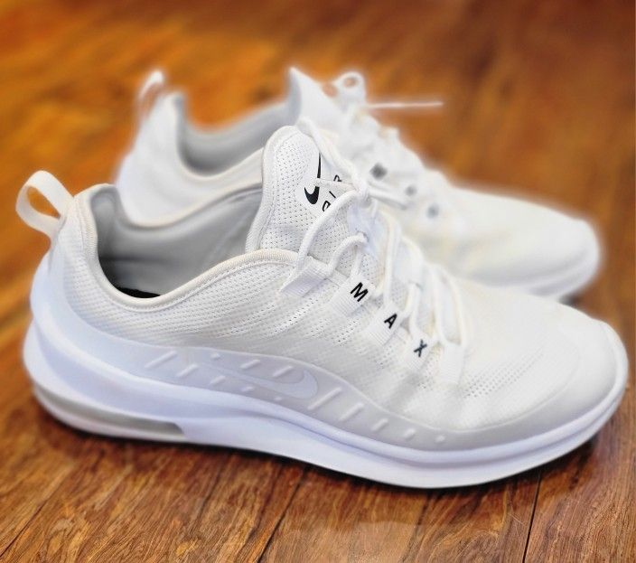 Nike Air Max Axis
