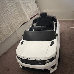 Electric Kids Car 3-6  Year Kid Looks Very Good Minor Craches