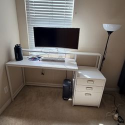 White Desk With 3 Functional Drawers