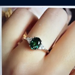 Green Oval Gemstone Ring Size 9