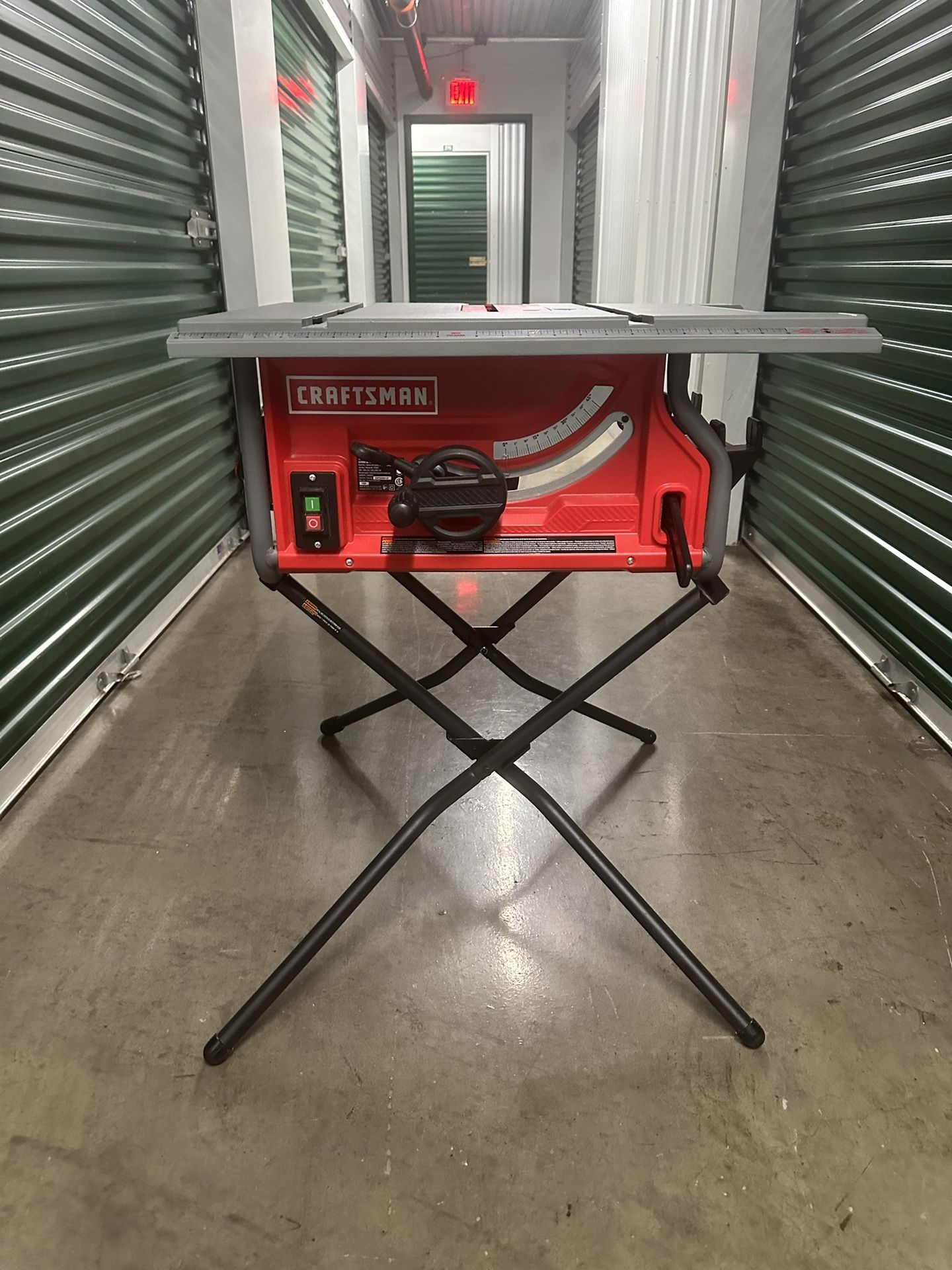 CRAFTSMAN Table Saw with Folding Stand