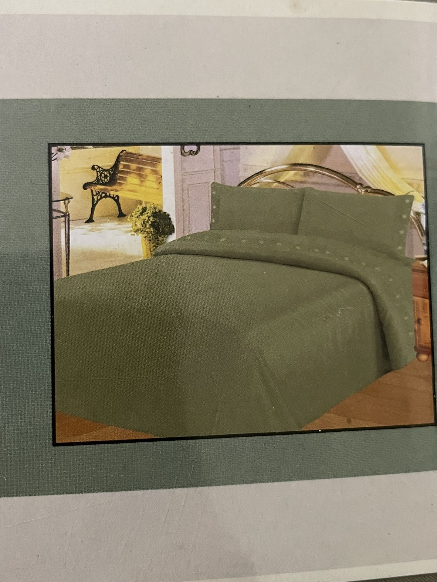 New Queen Sheet Set 