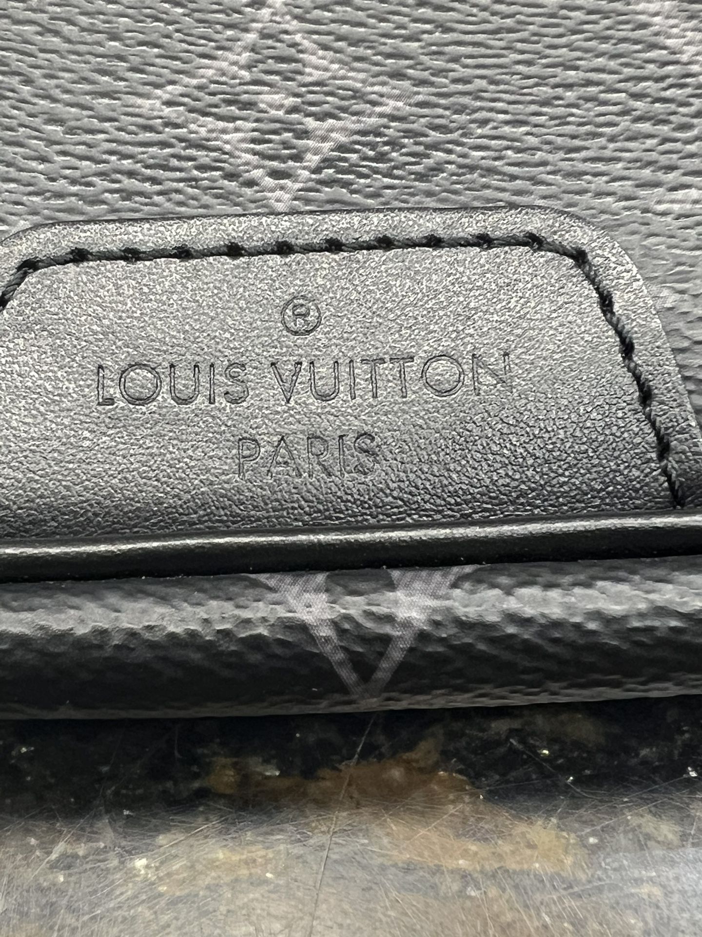Louis Vuitton Monogram Eclipse Discovery Bumbag - Black Waist Bags, Bags -  LOU768444