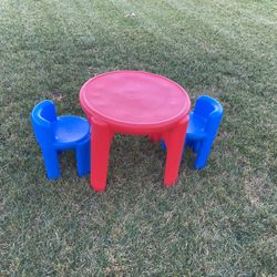 Little Tikes Table And 2 Chairs