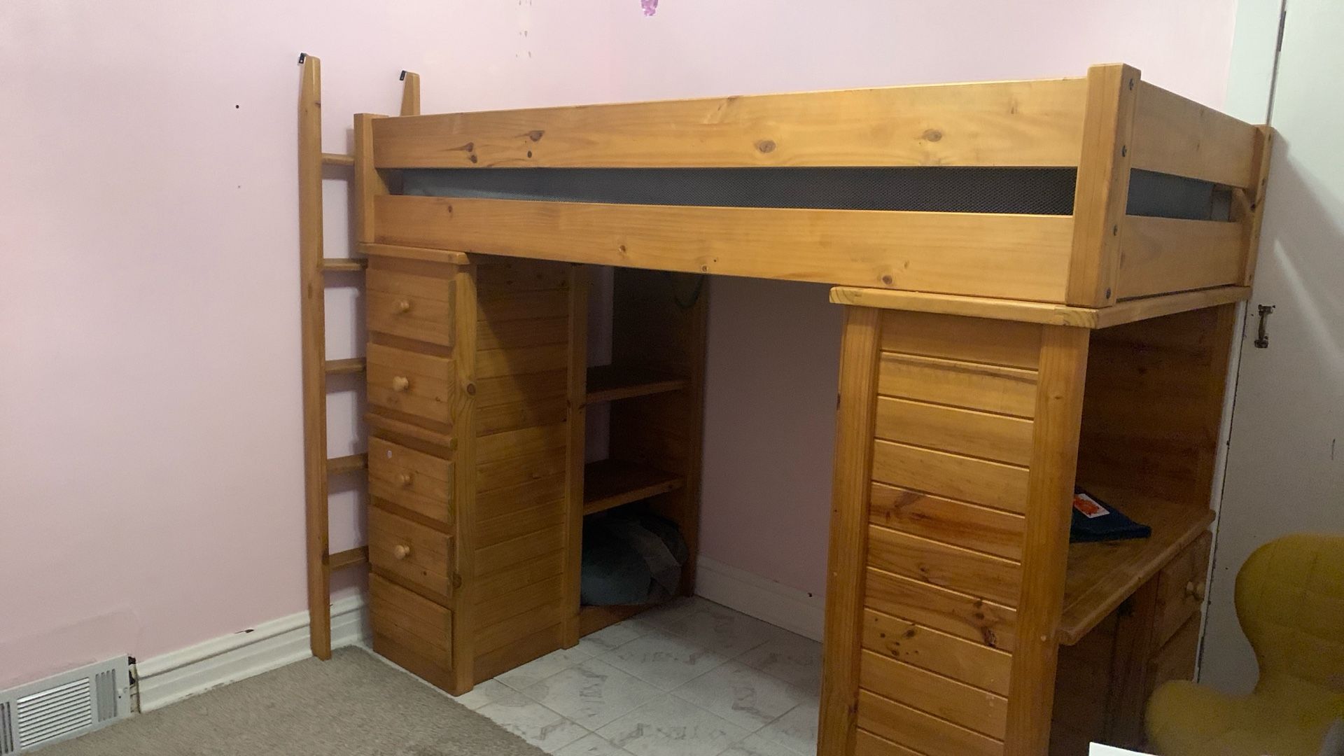 Bunk bed  Twin / Mattress