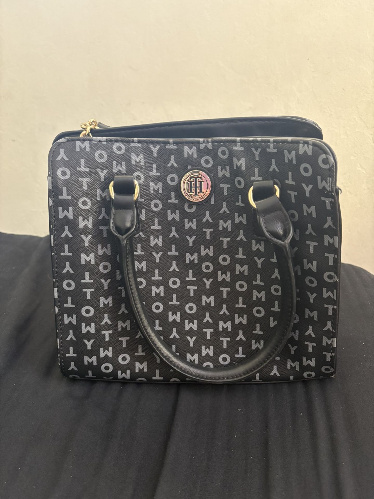 Tommy Hilfiger Purse