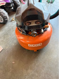 Ridgid 6 gal. Compressor 150 psi