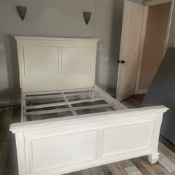 Beautiful Full Size White Solid Wood Jerome s for Sale in Long