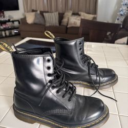 DR. MARTENS $110
