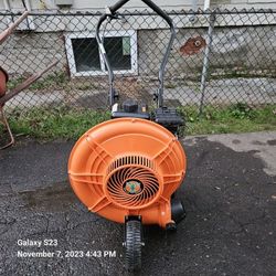 leaf blower