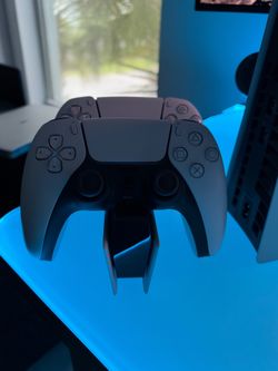 PlayStation 5 Slim Disc Edition - 2 Controllers + Charging Stand