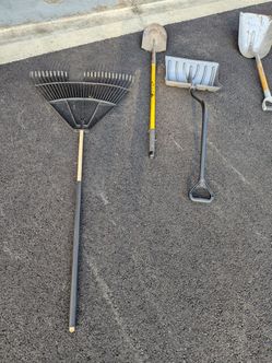 Yard Tool Lot – Rake, Shovel, Snow Pusher