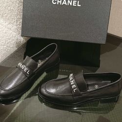 
Women's business black Chanel leather shoes