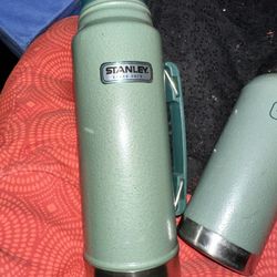 Two Stanley Thermos’s Pickup Garner 